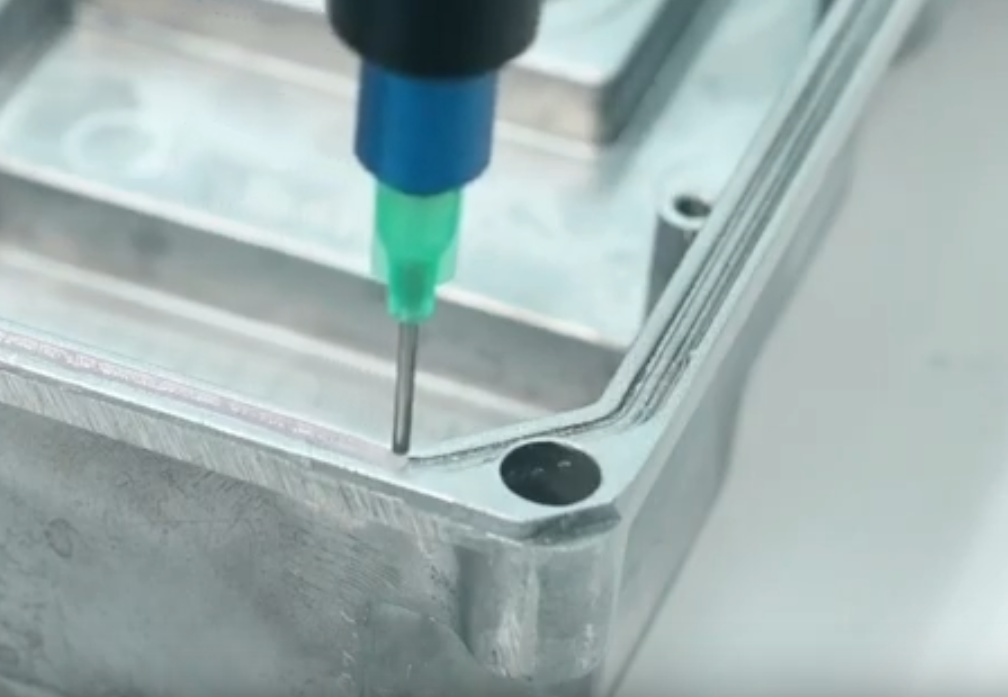 Fallstudie: Kleben (Dispensing) mit Cobots incl. Kleinserie