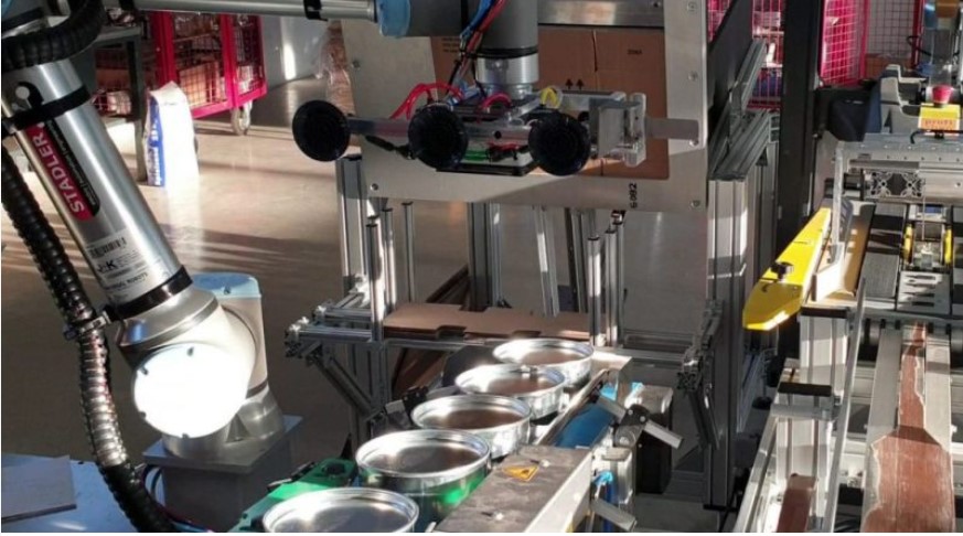 Fallstudie: Cobot als Kartonagenaufrichter